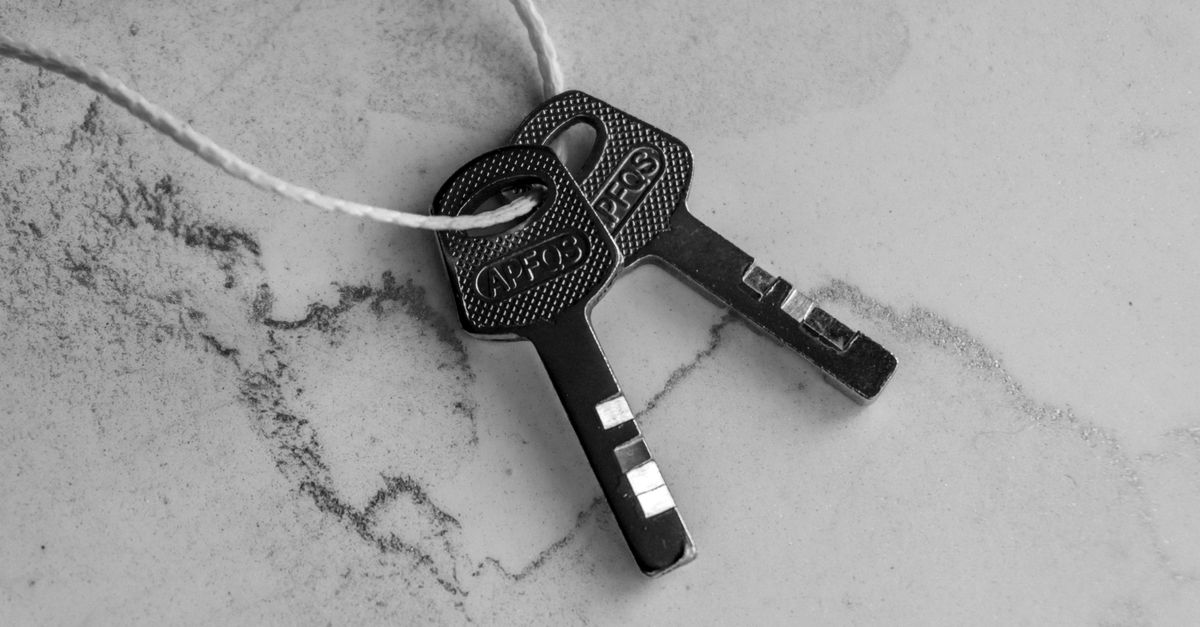 Broken Key Stuck in the Lock: Safe Ways to Get It Out — Brooklyn Heights Locksmith & Security