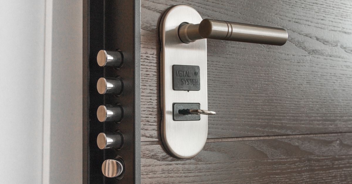 door security hardware — Brooklyn Heights Locksmith & Security