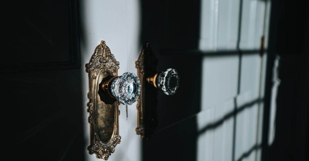 Door Knob & Deadbolt Installation: What the Job Actually Involves — Brooklyn Heights Locksmith & Security